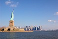 Статуя Свободы на фоне Манхэттэна