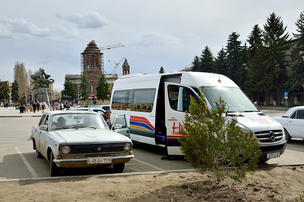Осмотр Армении методом автобусных туров