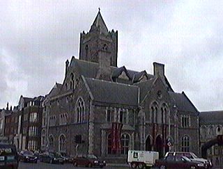 Кафедральный собор Крайстчерч, левая часть