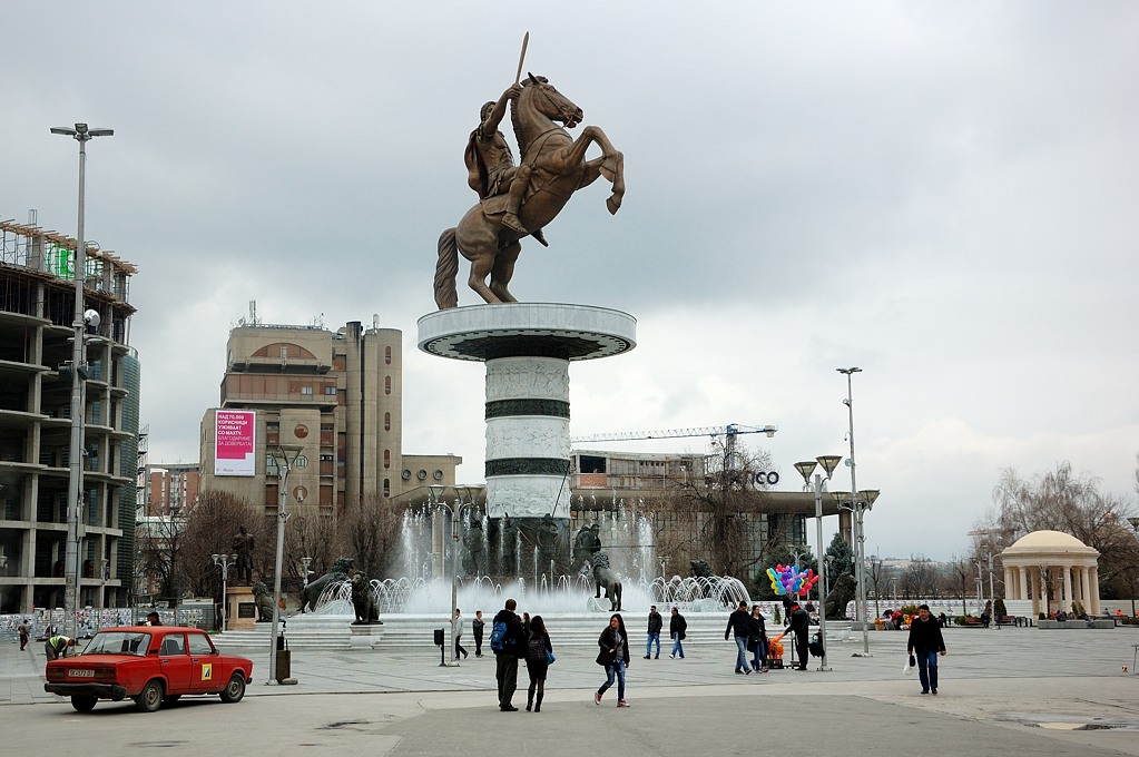 Старина и новоделы в Скопье