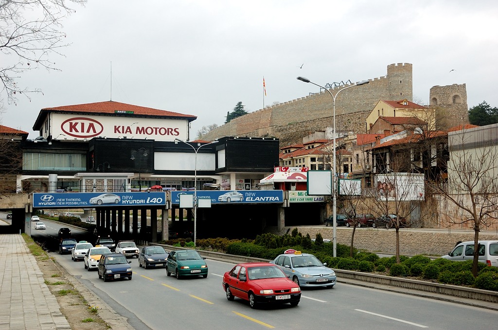 Старина и новоделы в Скопье
