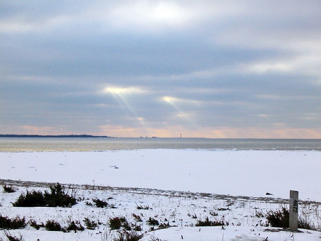 На эстонские острова по ледовым дорогам