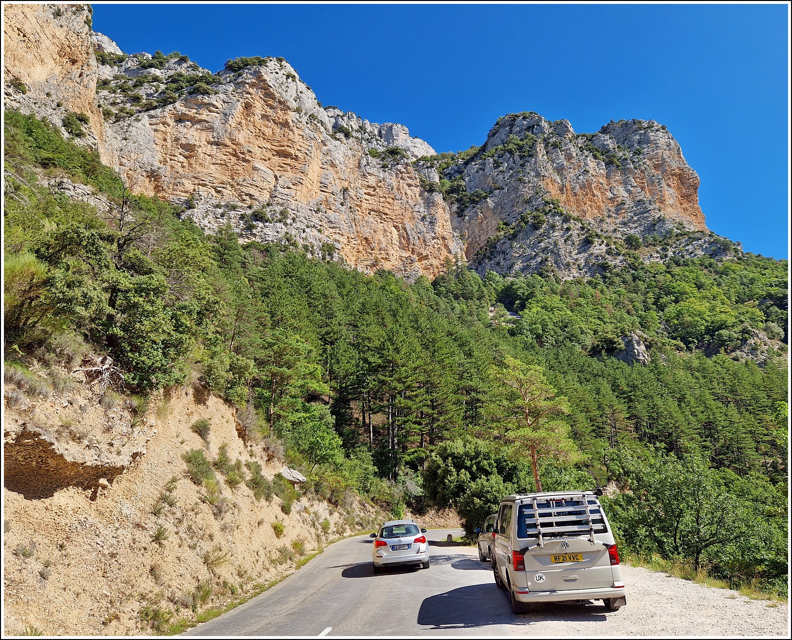 На машине вокруг Франции (2024)