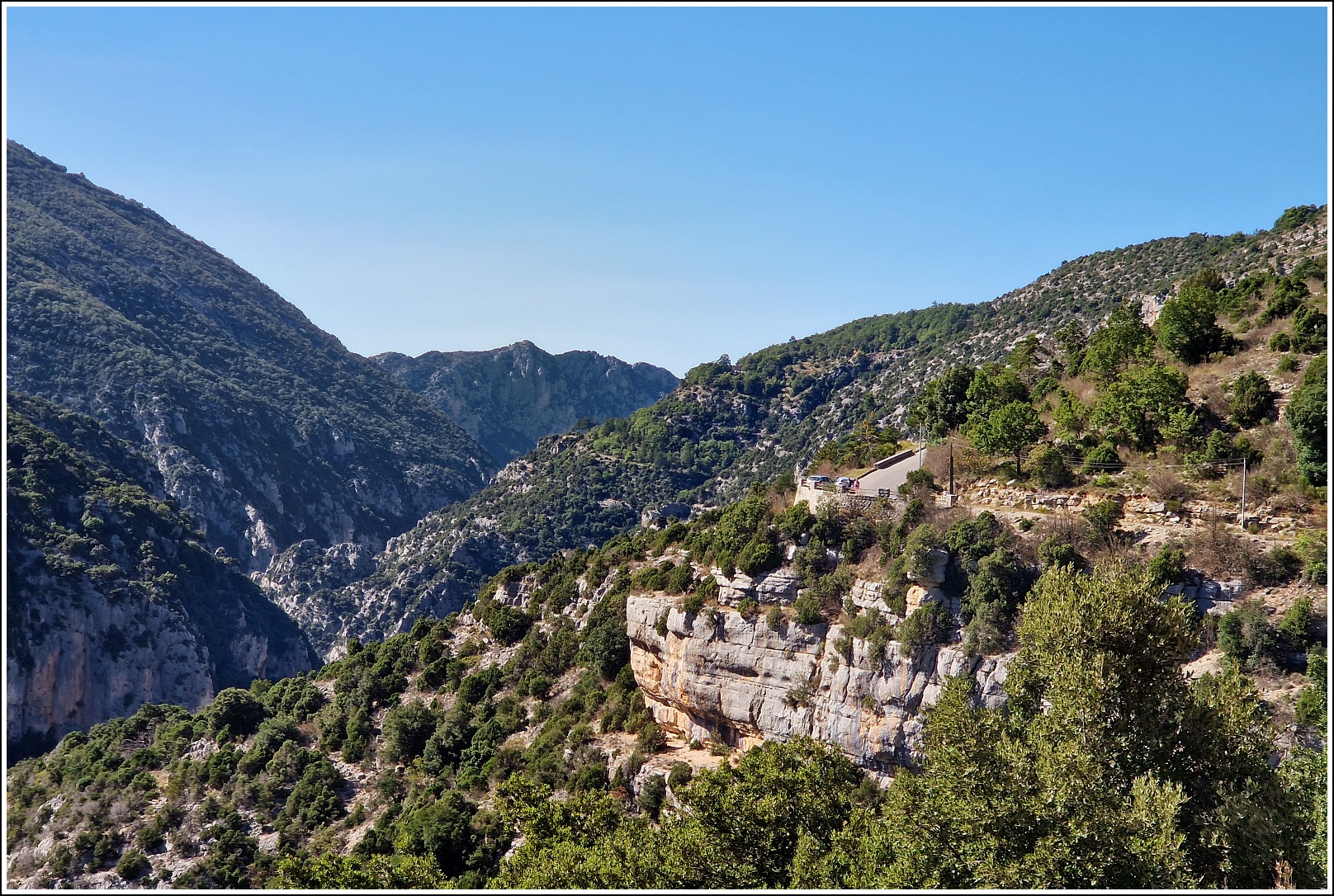 На машине вокруг Франции (2024)