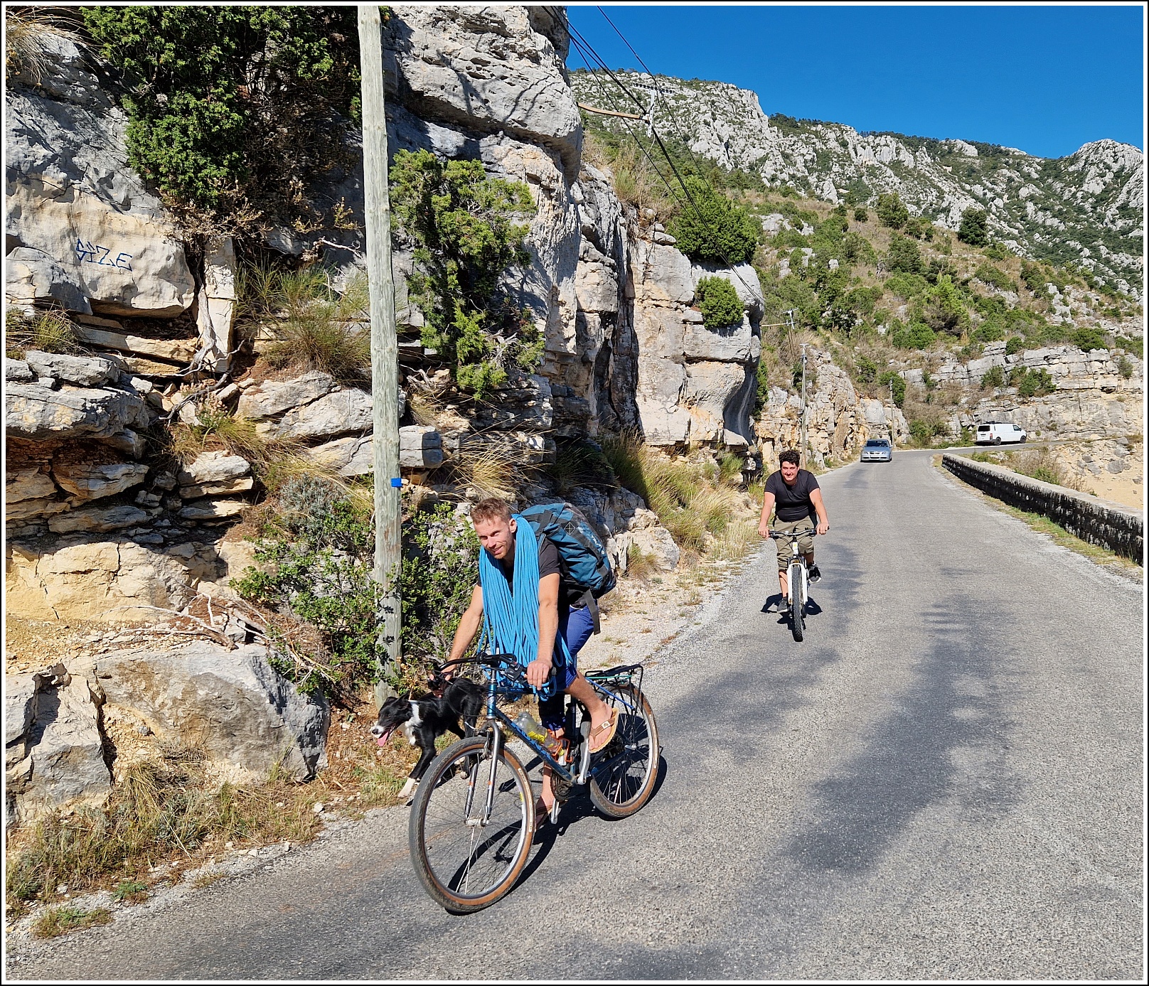 На машине вокруг Франции (2024)