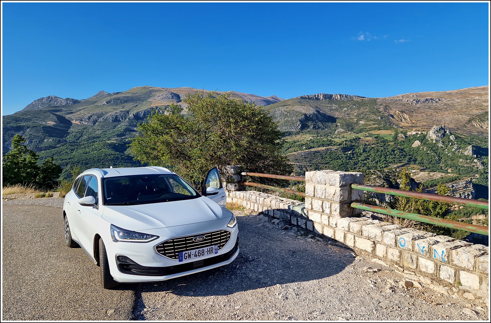 На машине вокруг Франции (2024)