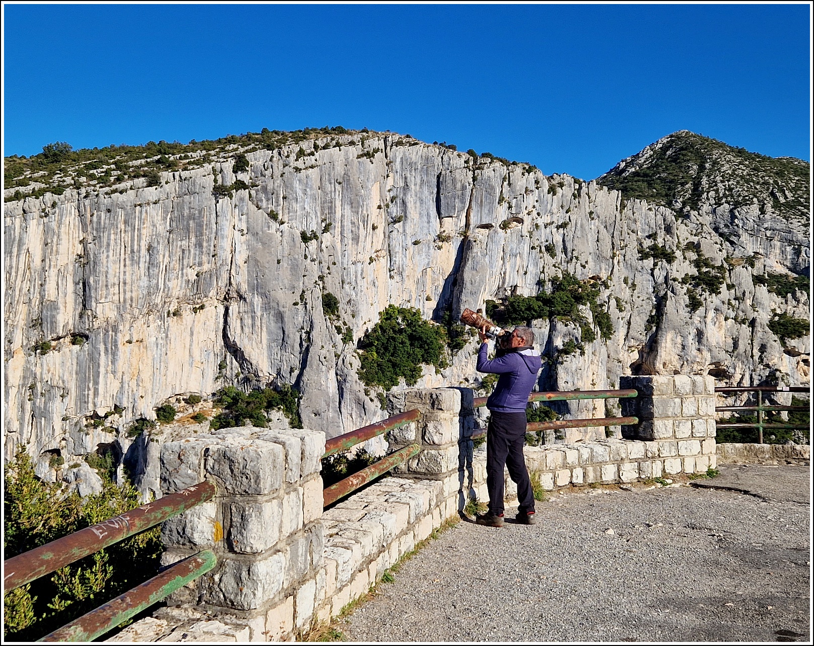 На машине вокруг Франции (2024)