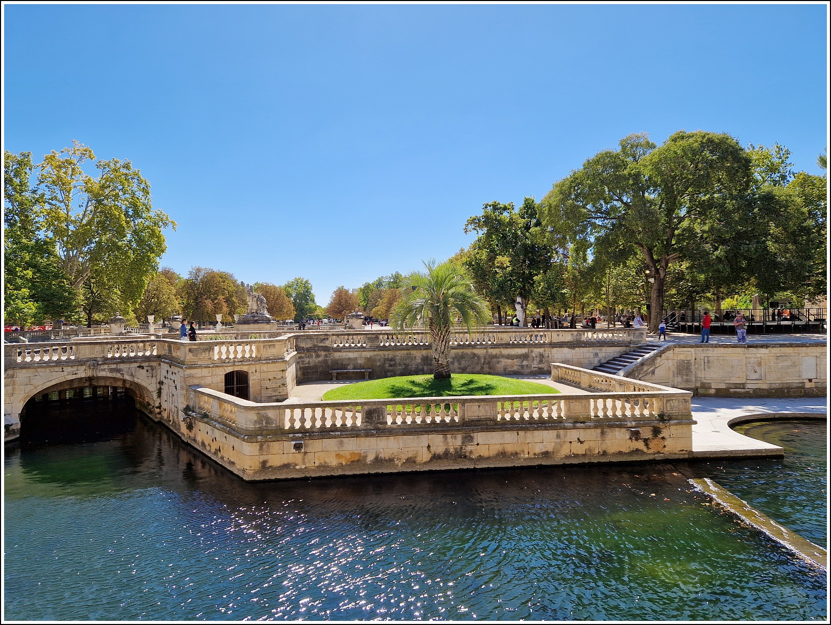 На машине вокруг Франции (2024)