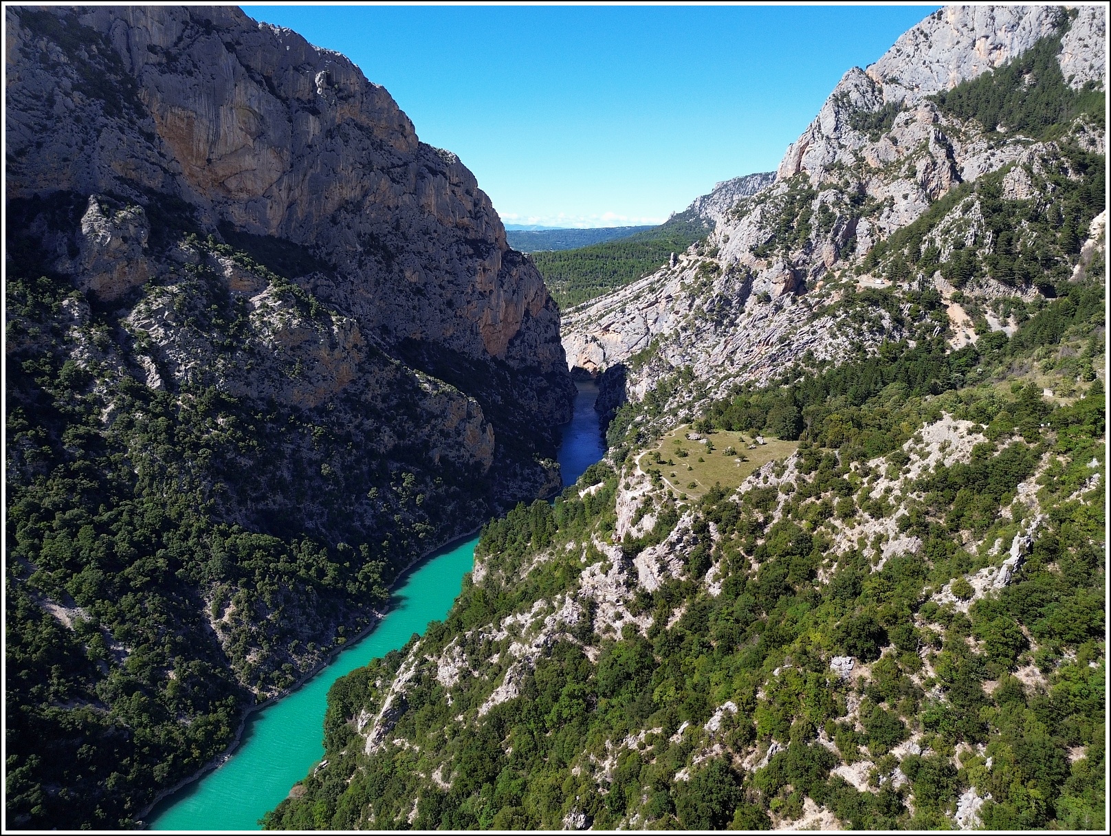 На машине вокруг Франции (2024)