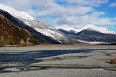 В Южных Альпах все речки такие - тоненький ручеек посреди широченного русла