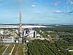 Эстонская электростанция на фоне реки Нарва