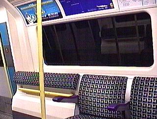 Лондонское метро. Сиденья.