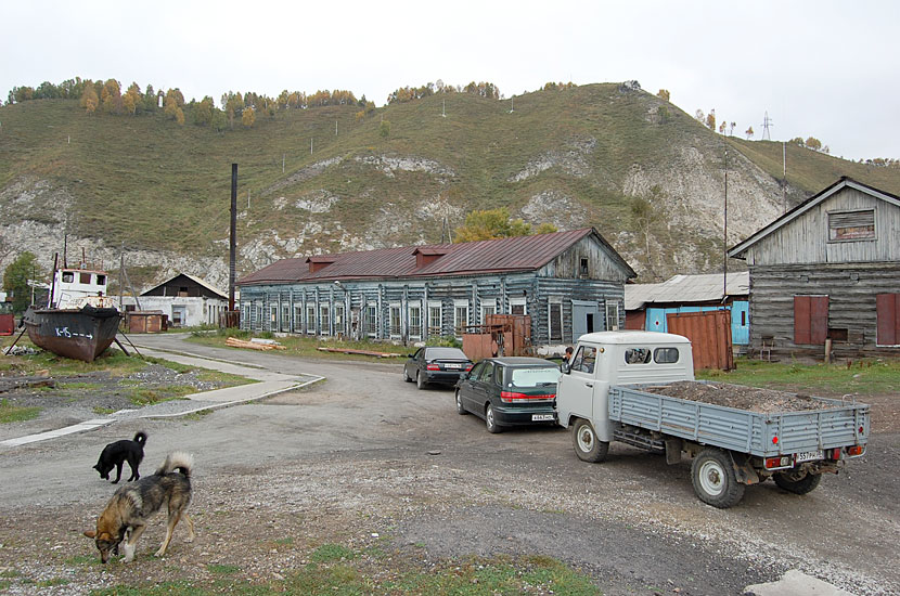Порт Байкал. У причала