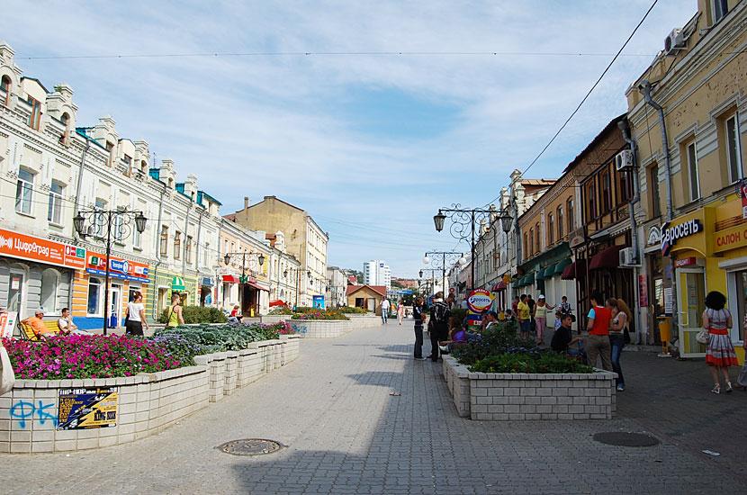 Улица адмирала Фокина - владивостокский Арбат